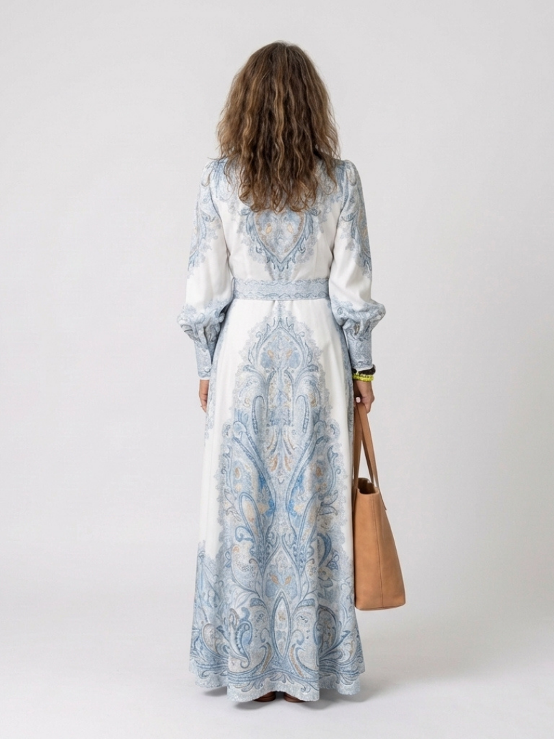 Vestido largo estampado de manga larga con cuello alto