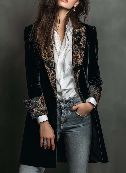 Blazer Negro Entallado de Mujer con Solapa y Estampado Barroco