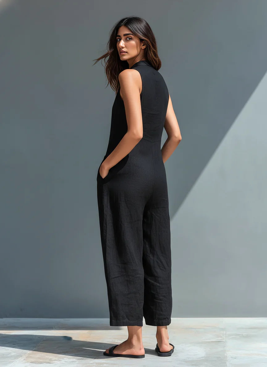 Claudia | Mono minimalista de lino para mujer, sin mangas, cuello alto y botones