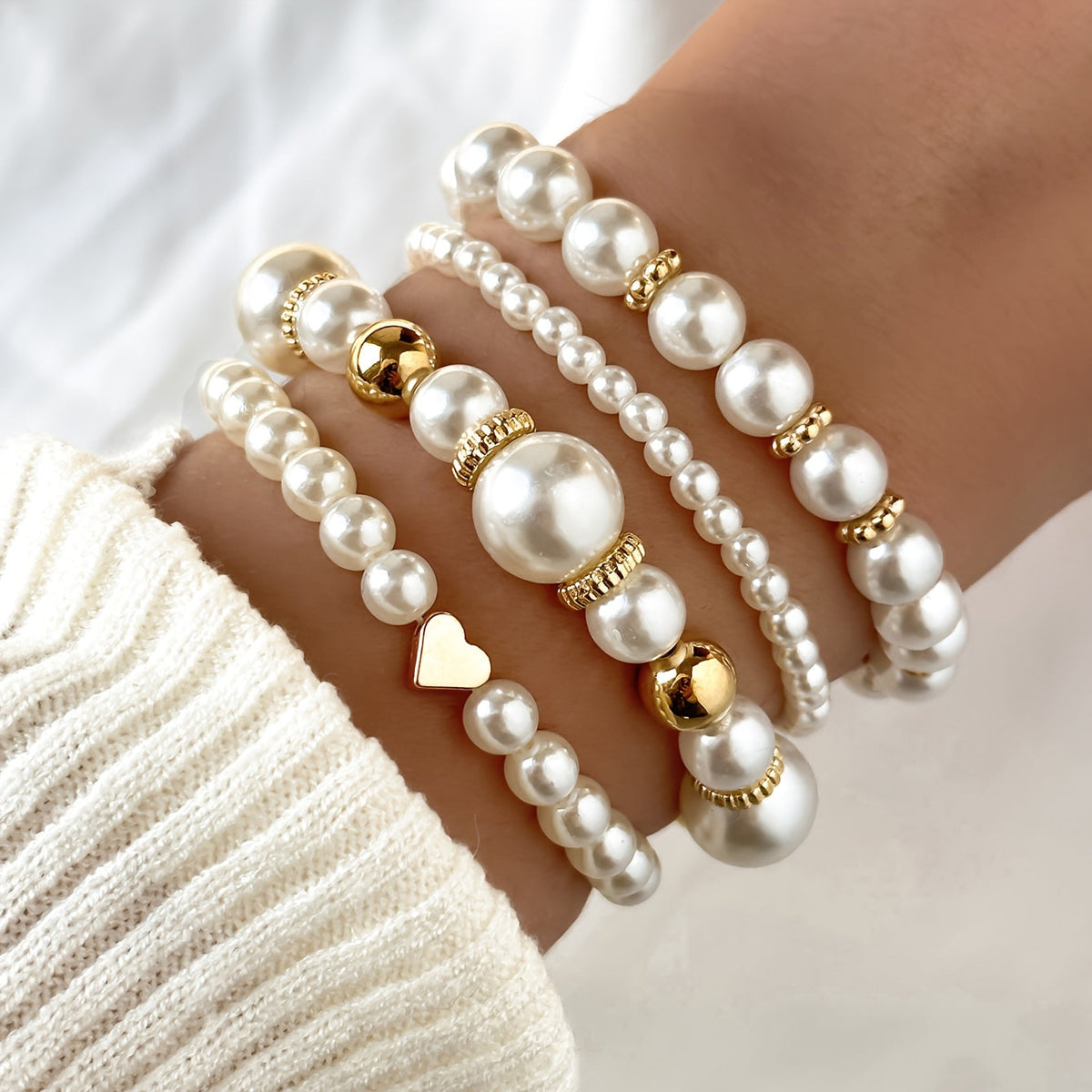 Set de Pulseras de Perlas con Corazón