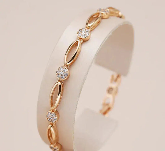 Pulsera Dorada con Detalles de Zirconia