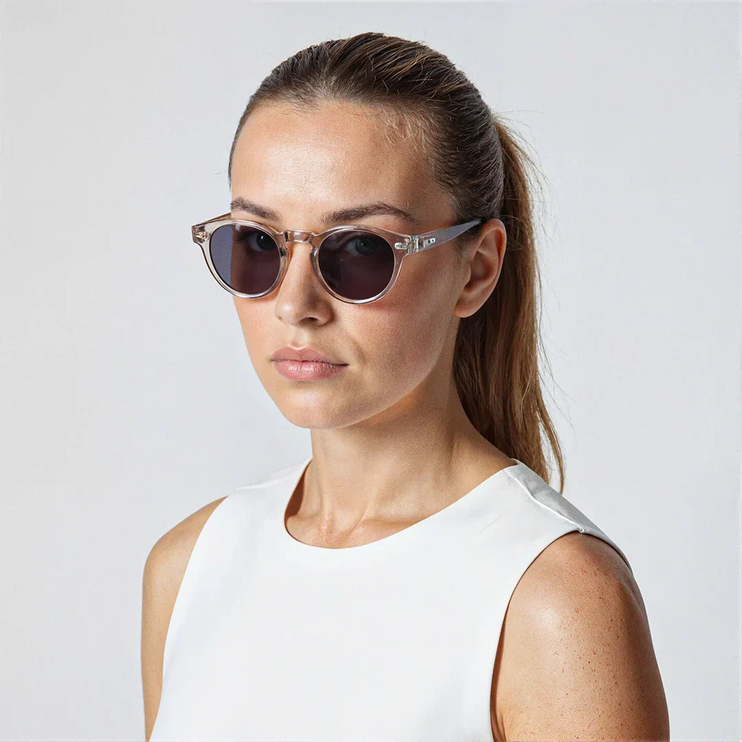 Sara Nadal | Gafas de Sol Noemí