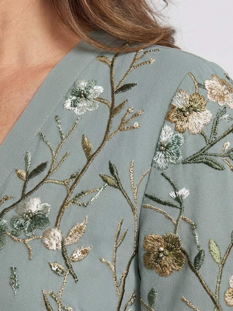 Evadne - Vestido largo floral con escote en V y mangas semitransparentes