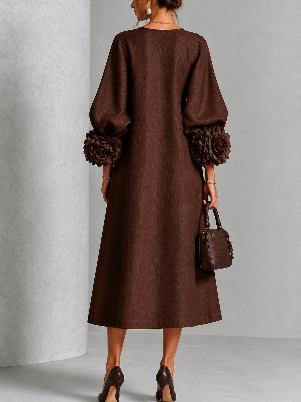 Vestido midi Edwina de pétalos